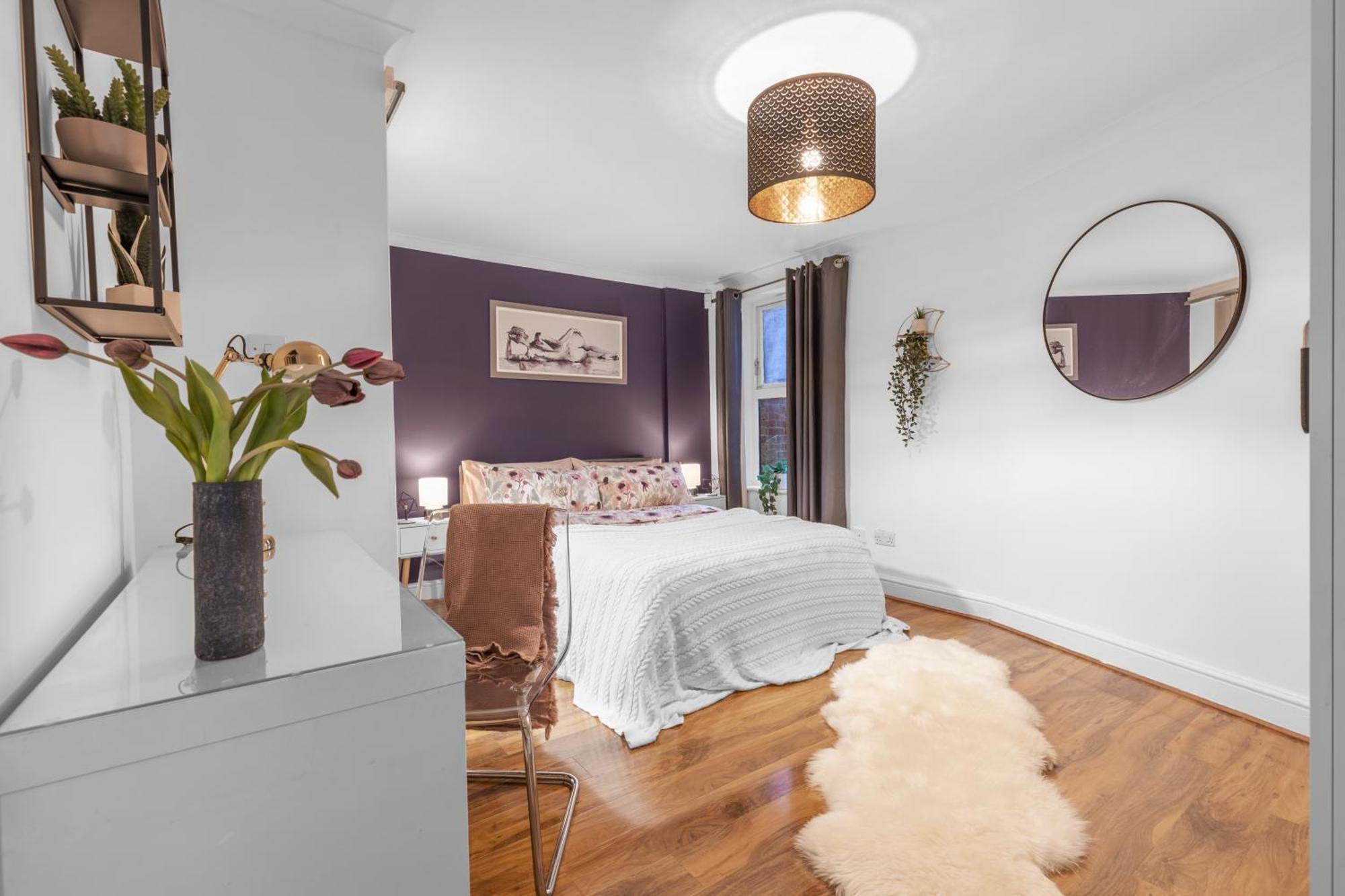 Appartamento Stylish 3-bed Smart Tv & Views 5min To Tube *