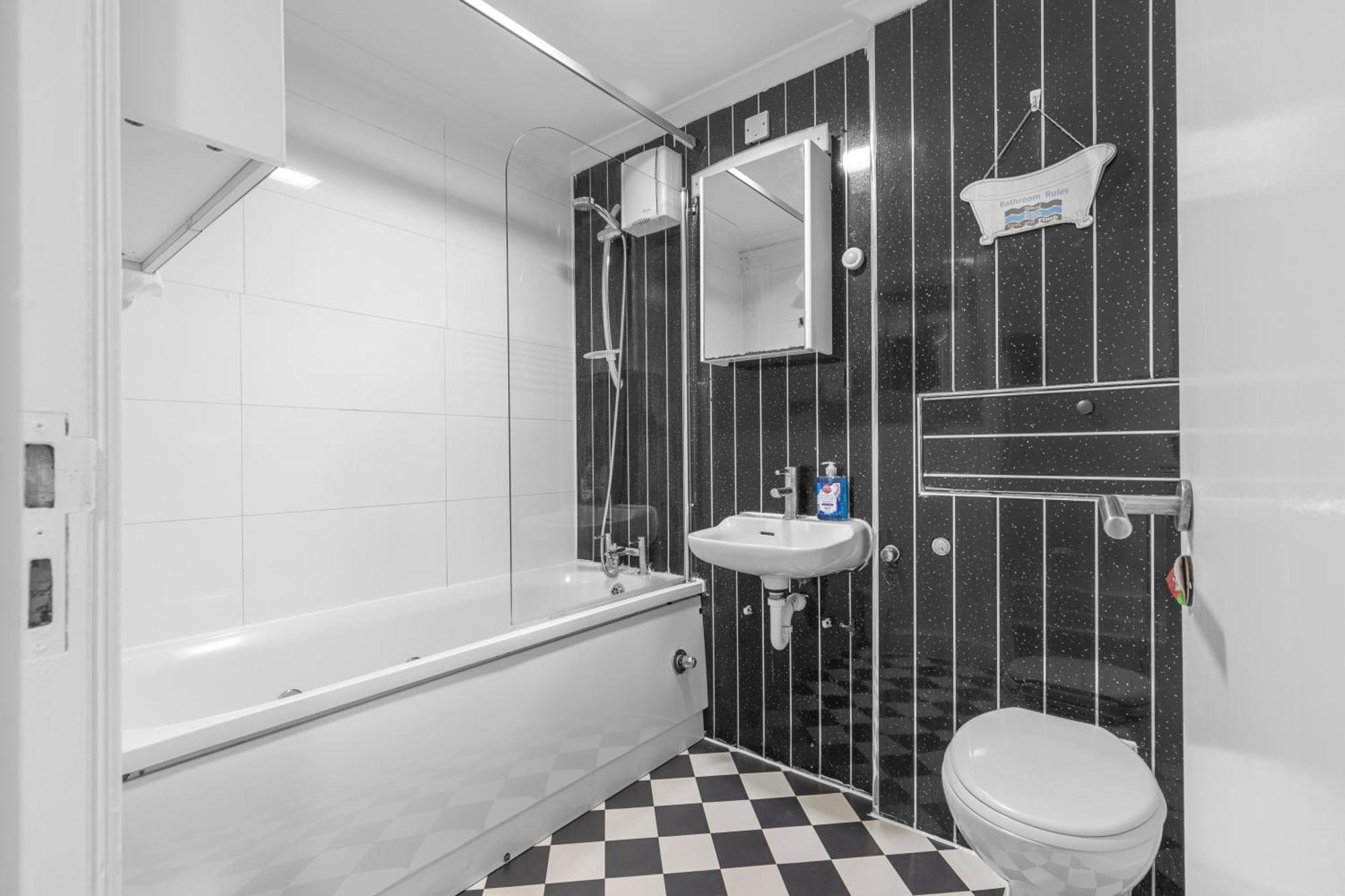 Stylish 3-bed Smart Tv & Views 5min To Tube * Londra